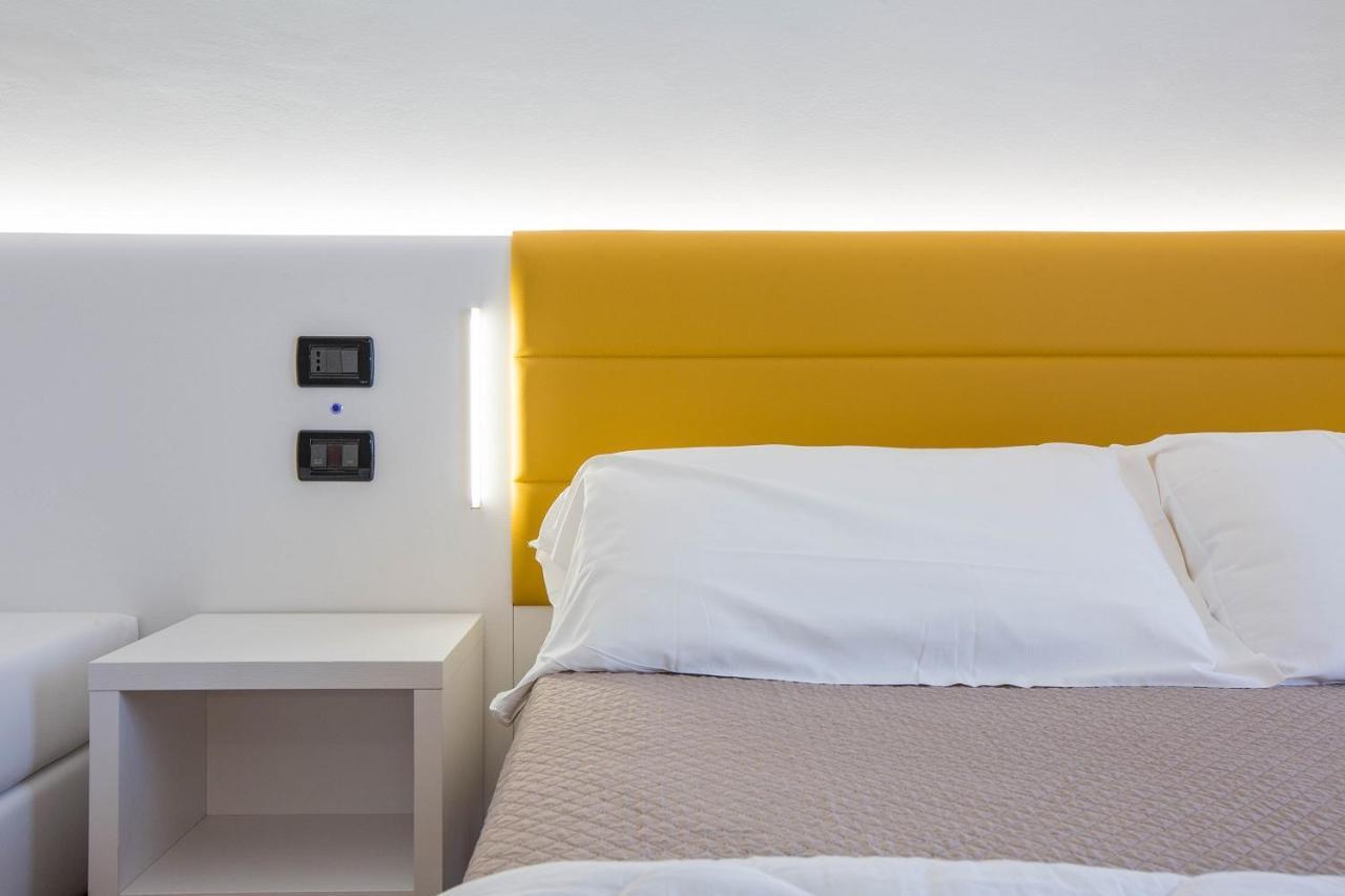 Hotel Palazzo Bello - Nuova Gestione レカナーティ エクステリア 写真