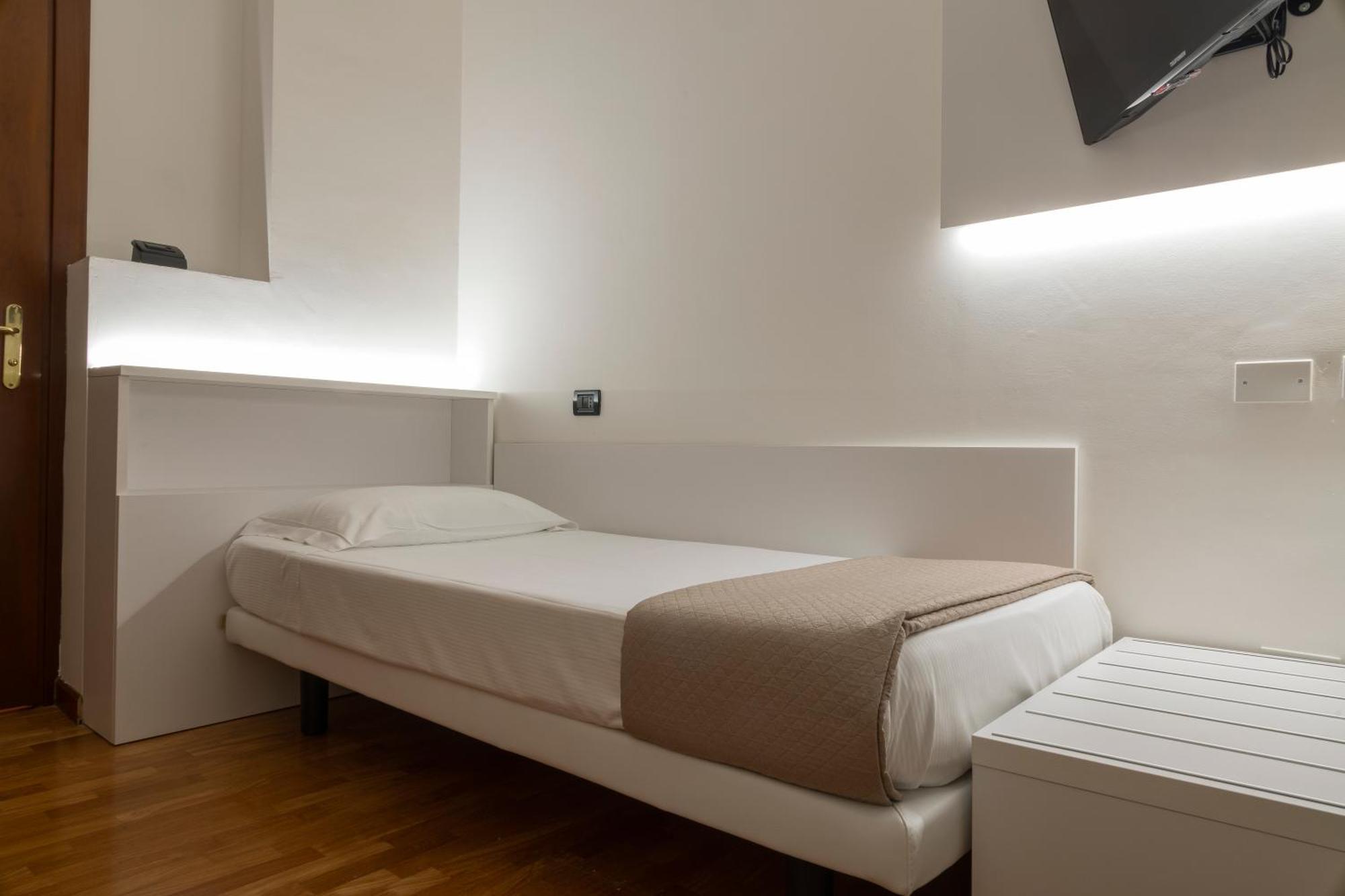 Hotel Palazzo Bello - Nuova Gestione レカナーティ エクステリア 写真